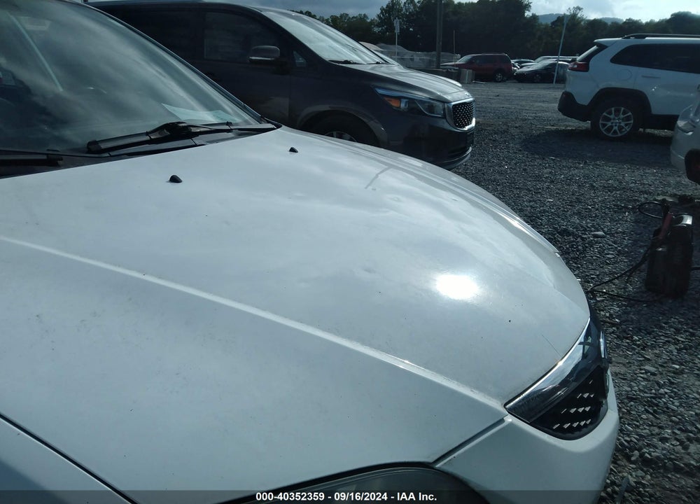 2008 MAZDA 3 I SPORT VIN: JM1BK12F081854597