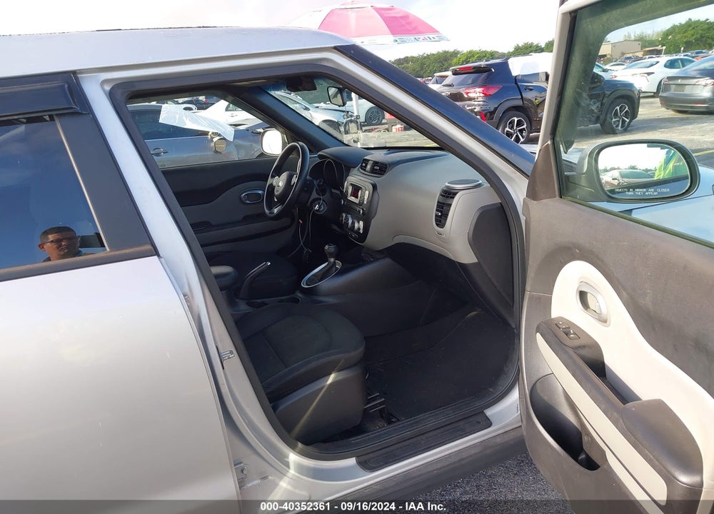 2014 KIA SOUL VIN: KNDJN2A22E7704846