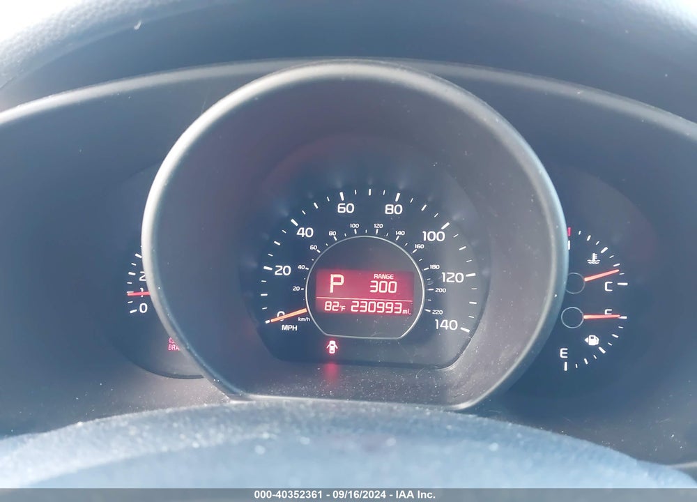 2014 KIA SOUL VIN: KNDJN2A22E7704846