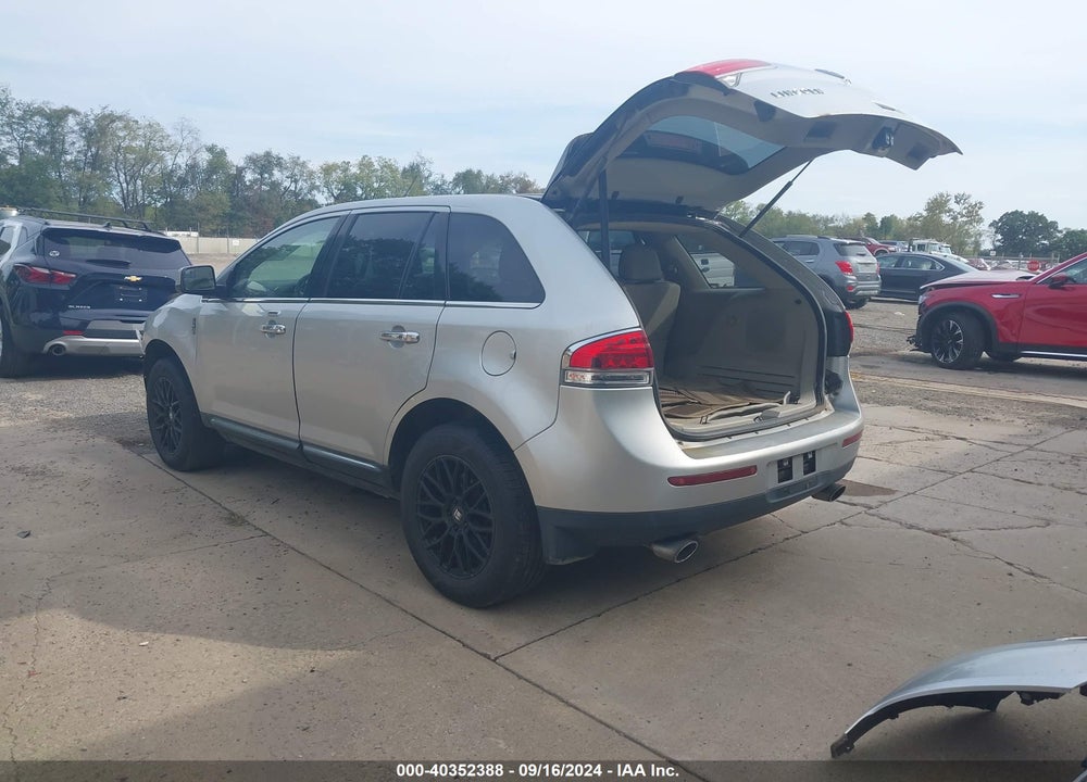 2011 LINCOLN MKX VIN: 2LMDJ8JK3BBJ06814