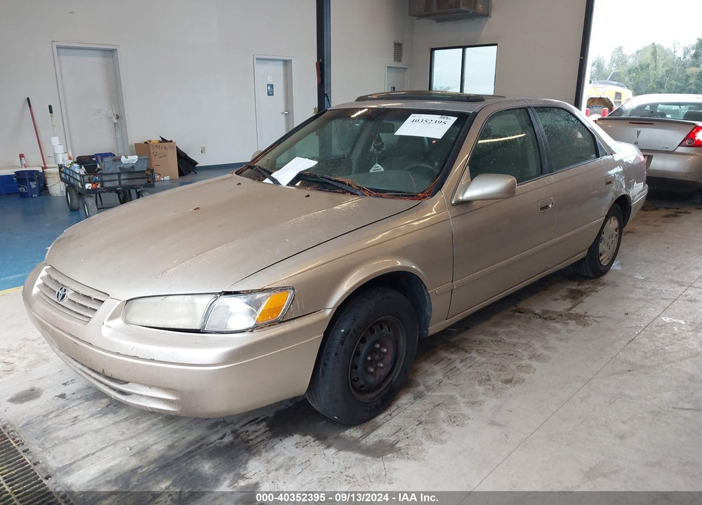 1999 TOYOTA CAMRY LE VIN: 4T1BG22K7XU892373
