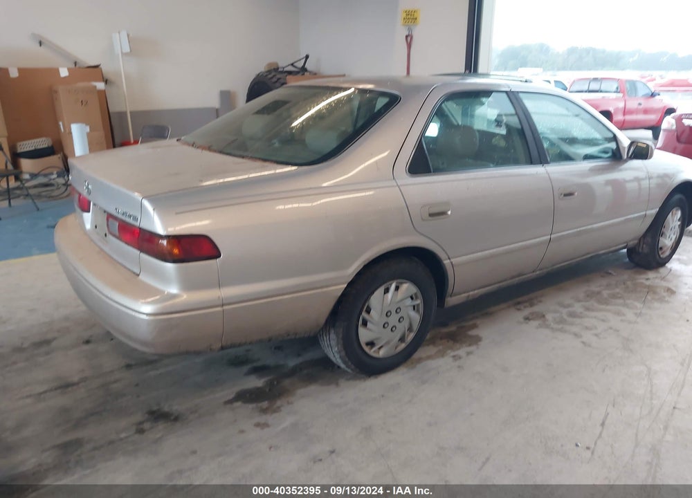 1999 TOYOTA CAMRY LE VIN: 4T1BG22K7XU892373