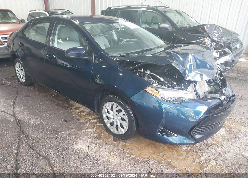 2018 TOYOTA COROLLA LE VIN: 2T1BURHE4JC042762