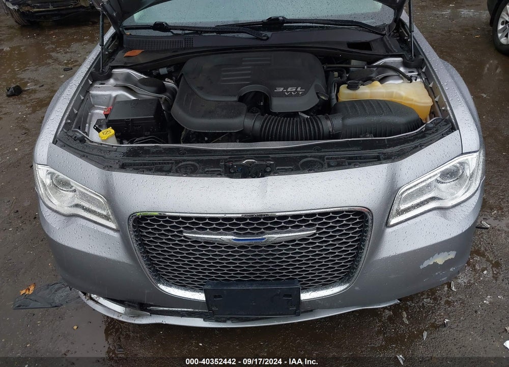 2018 CHRYSLER 300 LIMITED AWD VIN: 2C3CCAKG5JH175074