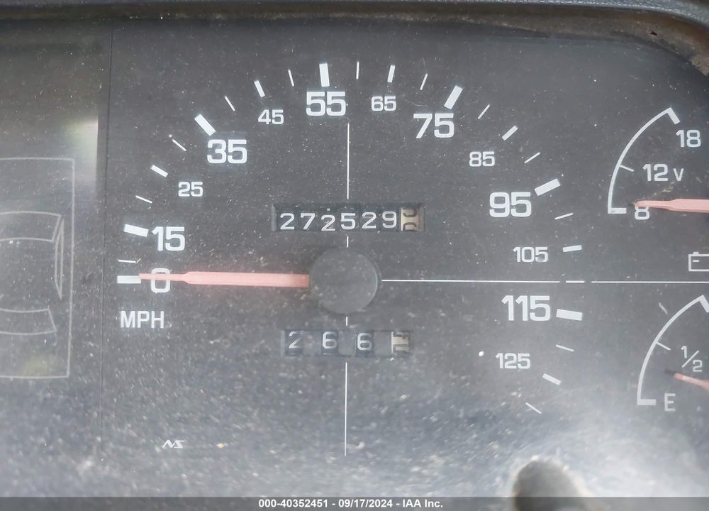1992 SUBARU LOYALE VIN: JF2AN52B3ND404199