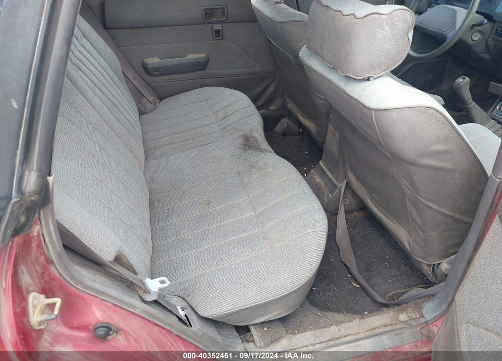 1992 SUBARU LOYALE VIN: JF2AN52B3ND404199