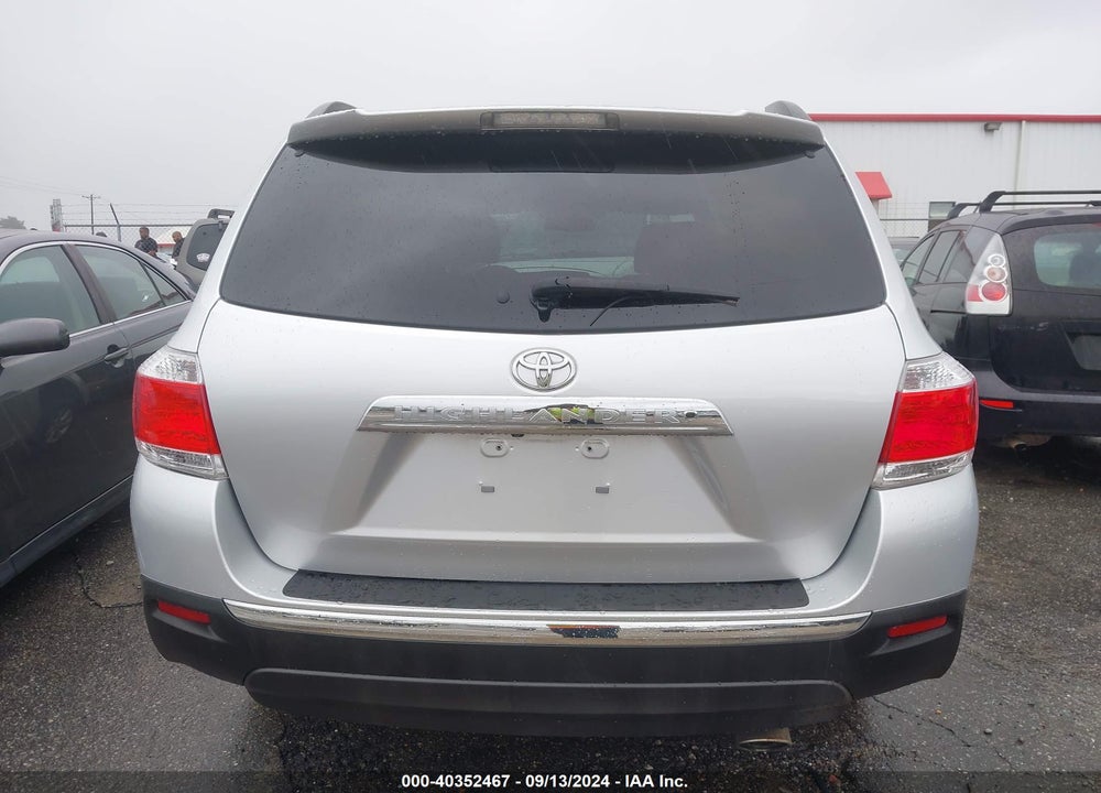 2013 TOYOTA HIGHLANDER BASE PLUS V6 VIN: 5TDZK3EH6DS135522