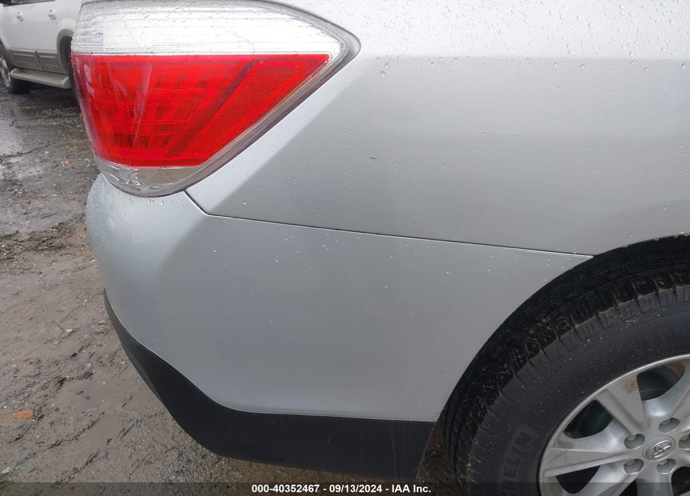2013 TOYOTA HIGHLANDER BASE PLUS V6 VIN: 5TDZK3EH6DS135522