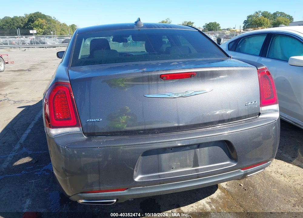 2018 CHRYSLER 300 TOURING AWD VIN: 2C3CCARG6JH321262