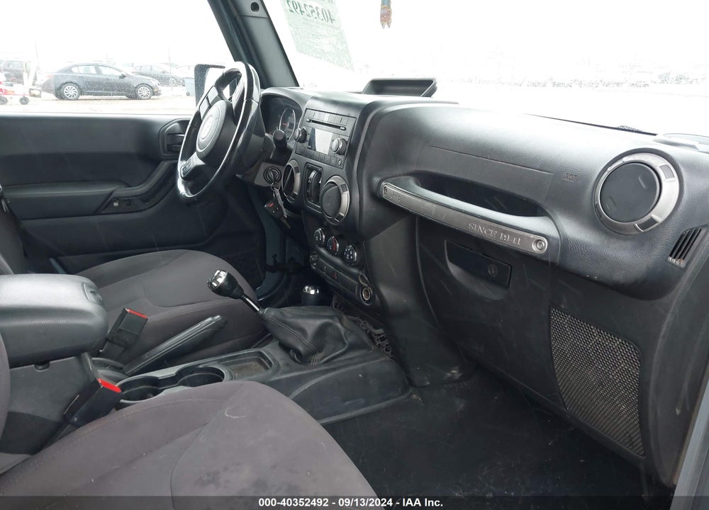 2015 JEEP WRANGLER UNLIMITED FREEDOM EDITION/SPORT/WILLYS WHEELER VIN: 1C4BJWDG2FL542711