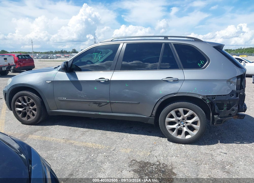 2012 BMW X5 XDRIVE35I/XDRIVE35I PREMIUM/XDRIVE35I SPORT ACTIVITY VIN: 5UXZV4C56CL750348
