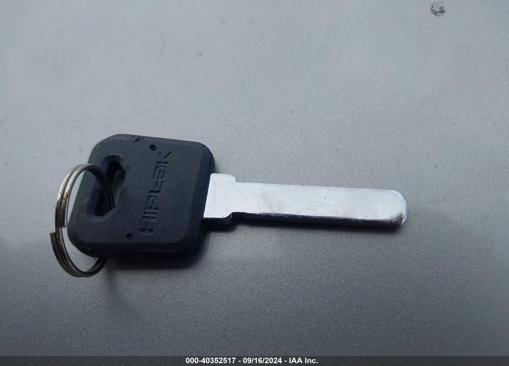 2002 TOYOTA SEQUOIA LIMITED V8 VIN: 5TDBT48A42S113745