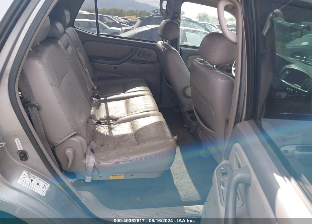 2002 TOYOTA SEQUOIA LIMITED V8 VIN: 5TDBT48A42S113745