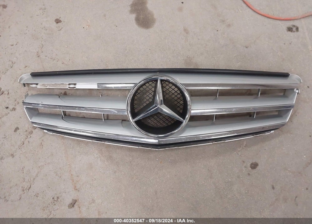 2013 MERCEDES-BENZ C 300 LUXURY 4MATIC/SPORT 4MATIC VIN: WDDGF8AB1DG025956