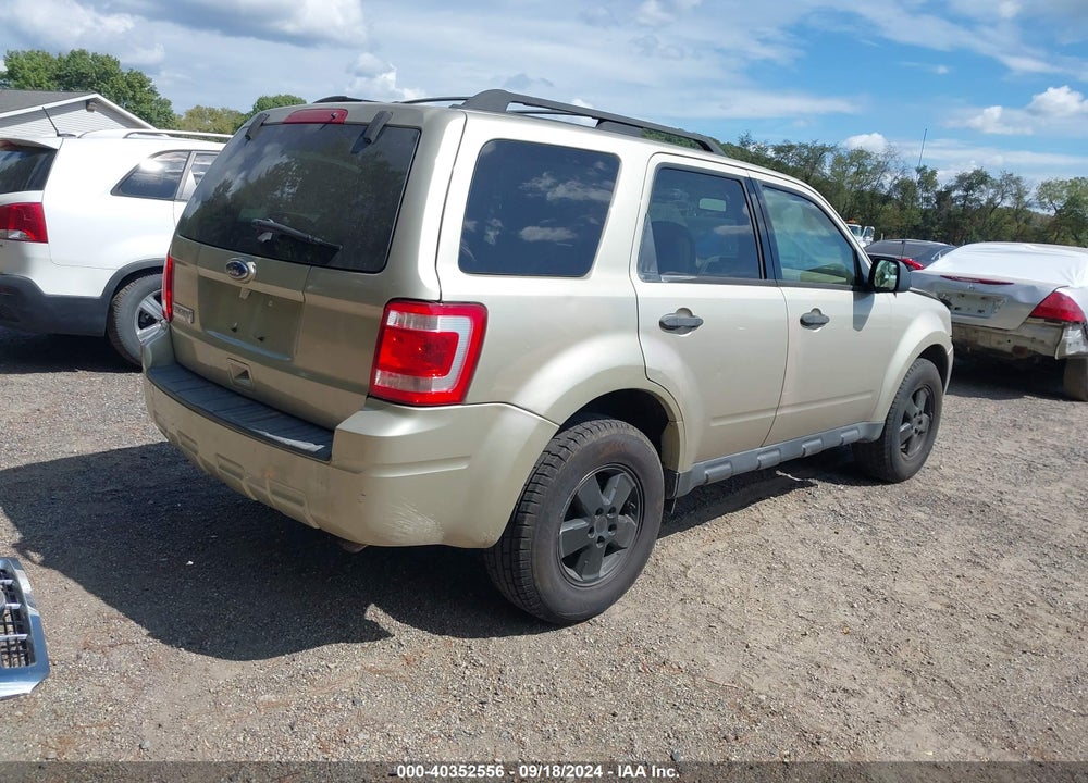 2010 FORD ESCAPE XLT VIN: 1FMCU9D75AKD25452