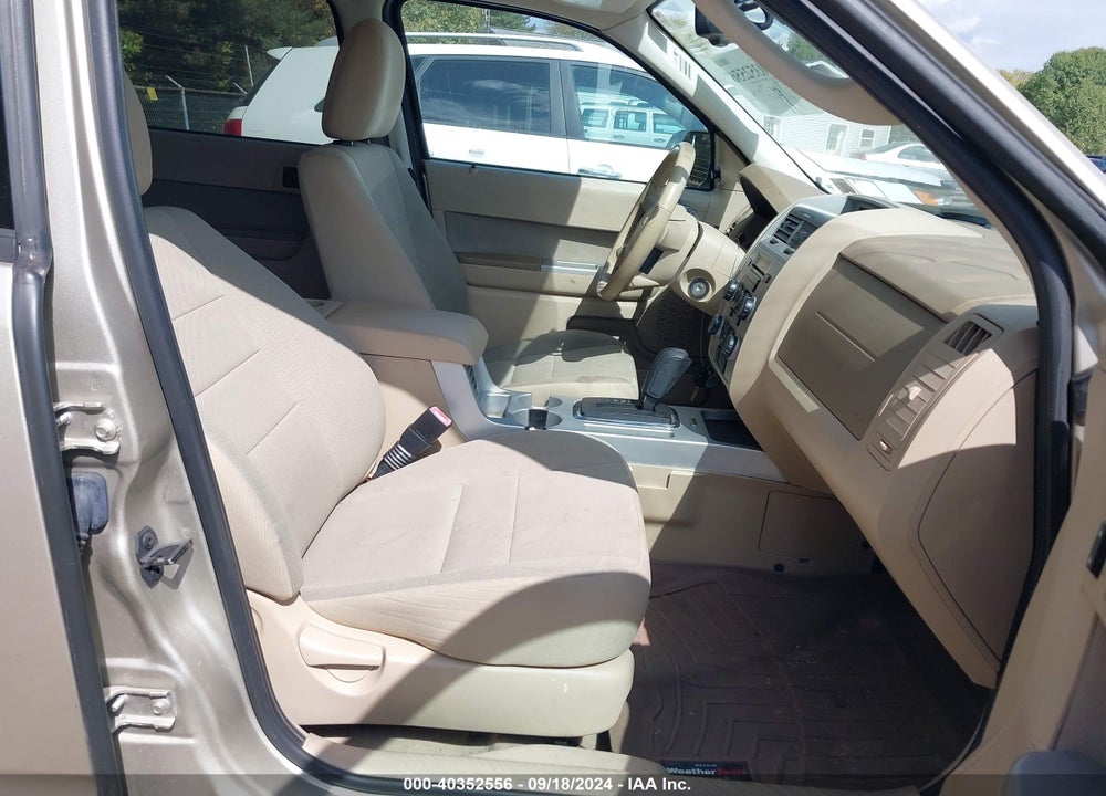 2010 FORD ESCAPE XLT VIN: 1FMCU9D75AKD25452
