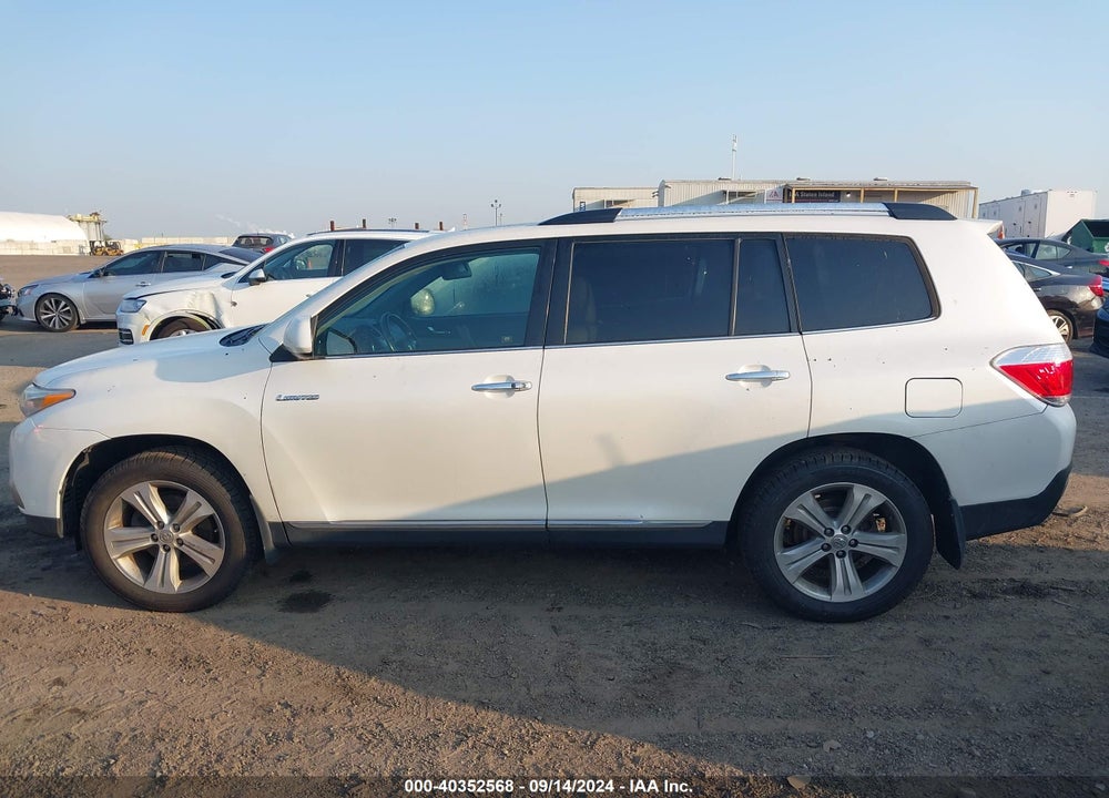 2013 TOYOTA HIGHLANDER LIMITED V6 VIN: 5TDDK3EH3DS212096