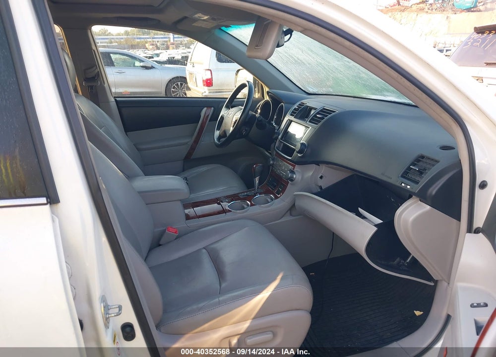 2013 TOYOTA HIGHLANDER LIMITED V6 VIN: 5TDDK3EH3DS212096