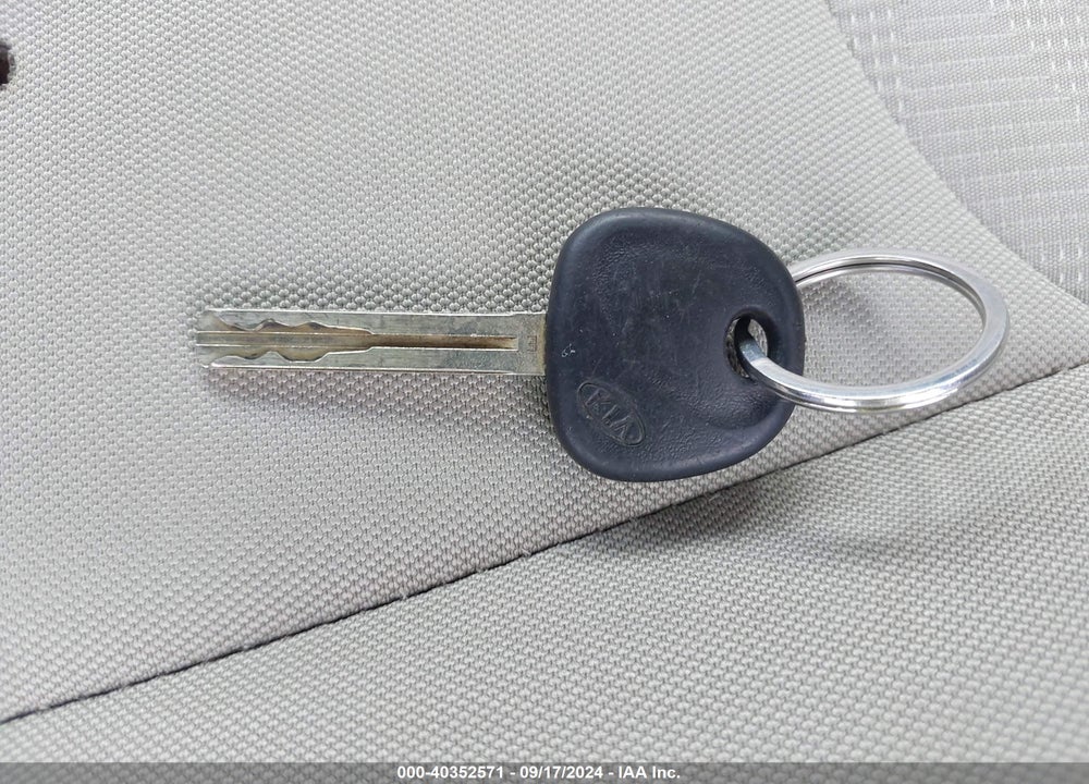 2013 KIA RIO LX VIN: KNADM5A33D6283036