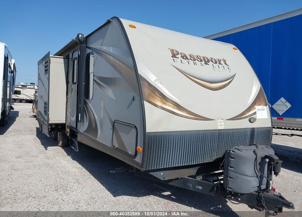 2015 KEYSTONE PASSPORT 30RL VIN: 4YDT30R20FT412190