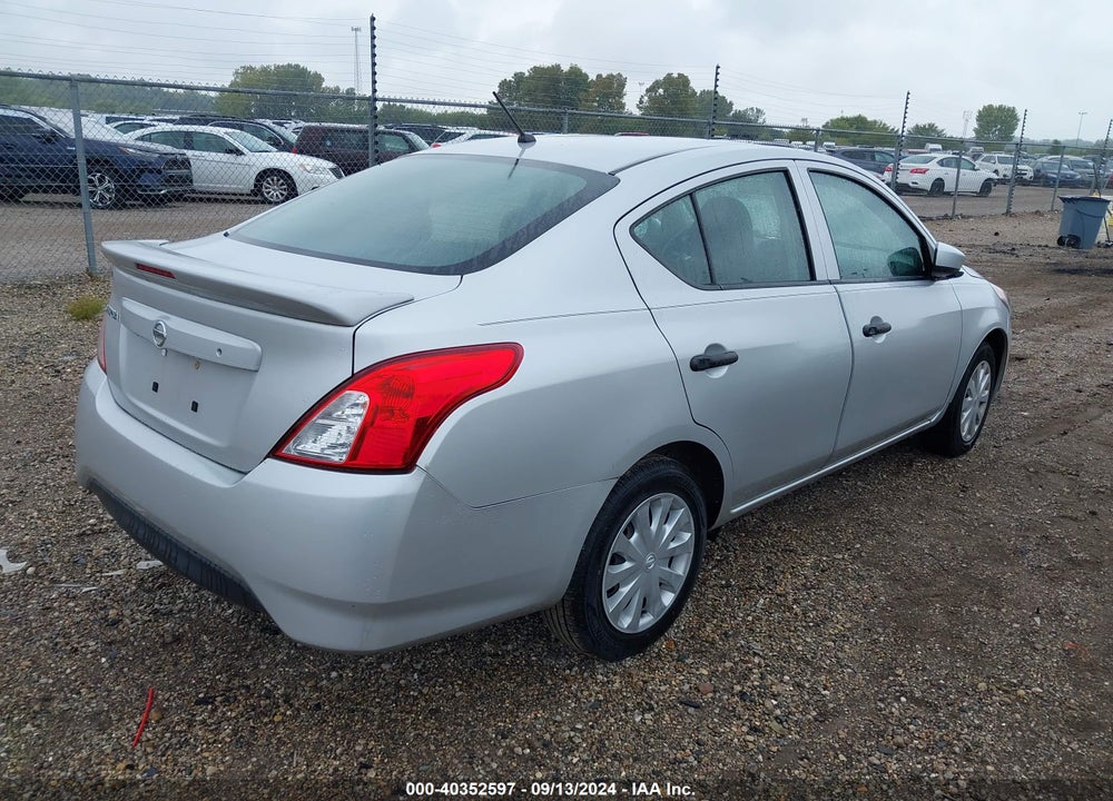 2018 NISSAN VERSA 1.6 S+ VIN: 3N1CN7AP3JL826089