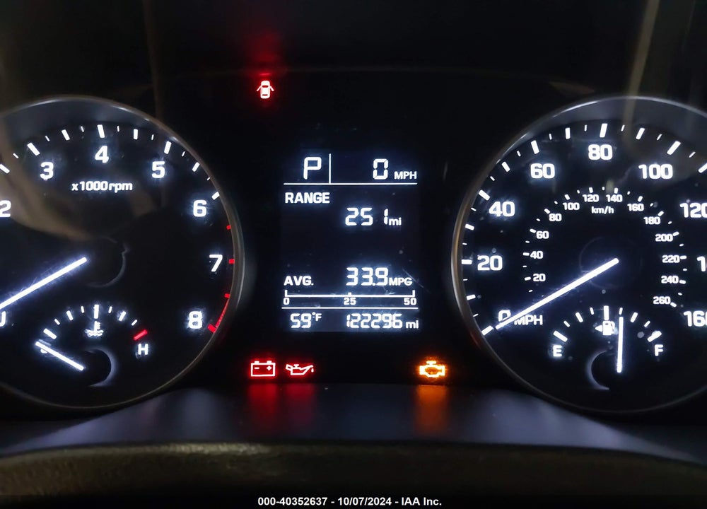 2017 HYUNDAI ELANTRA SE VIN: 5NPD84LF1HH114797