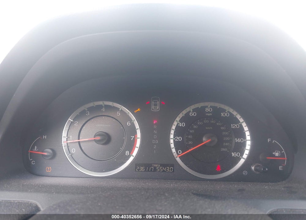 2011 HONDA ACCORD 3.5 EX-L VIN: 1HGCP3F80BA026961