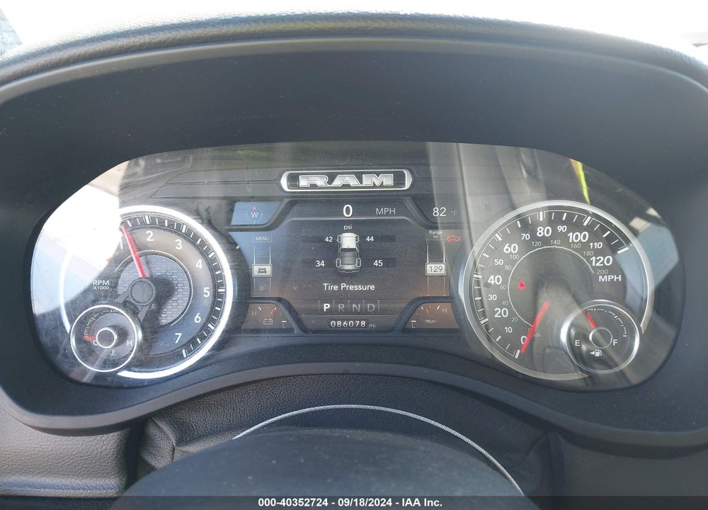 2019 RAM 1500 BIG HORN/LONE STAR 4X4 5'7 BOX VIN: 1C6SRFFTXKN525101