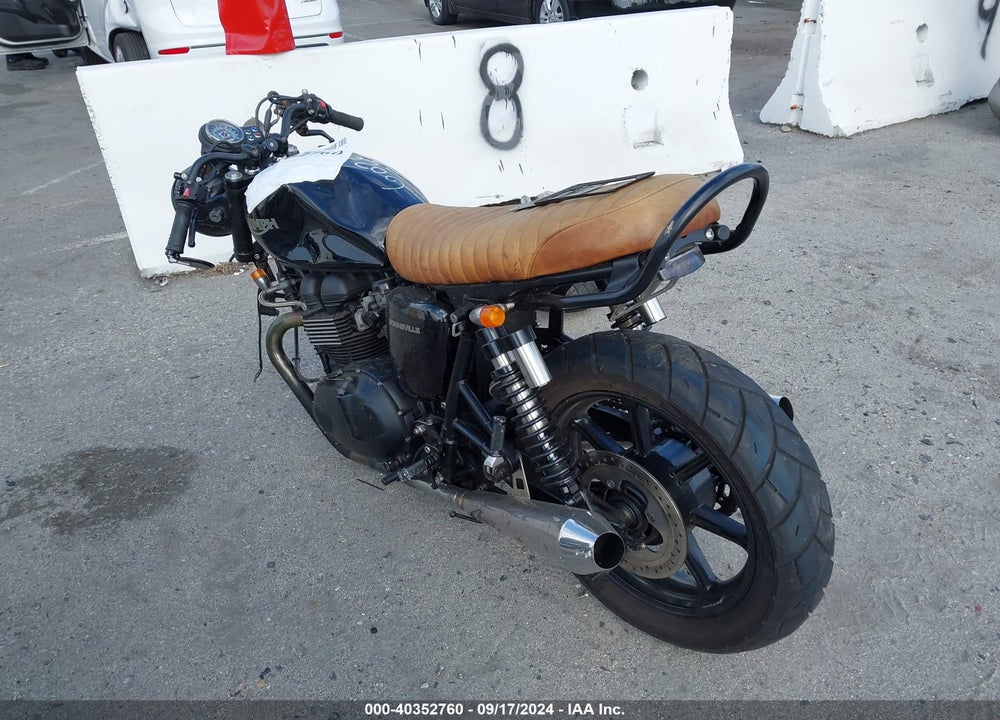 2010 TRIUMPH MOTORCYCLE BONNEVILLE VIN: SMT900K12AT428361