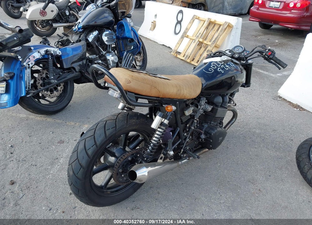 2010 TRIUMPH MOTORCYCLE BONNEVILLE VIN: SMT900K12AT428361