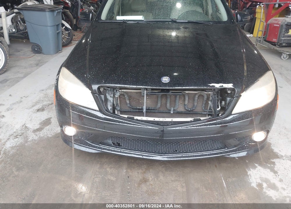 2010 MERCEDES-BENZ C 300 LUXURY/SPORT VIN: WDDGF5EB1AR104360