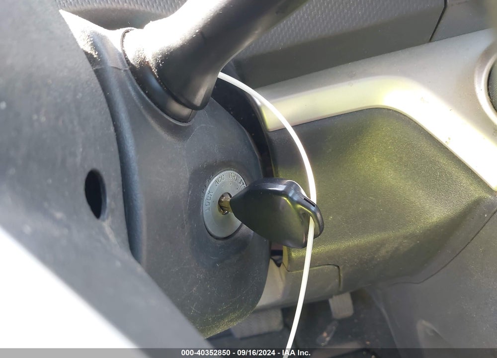 2010 SCION XB VIN: JTLZE4FE7A1118050