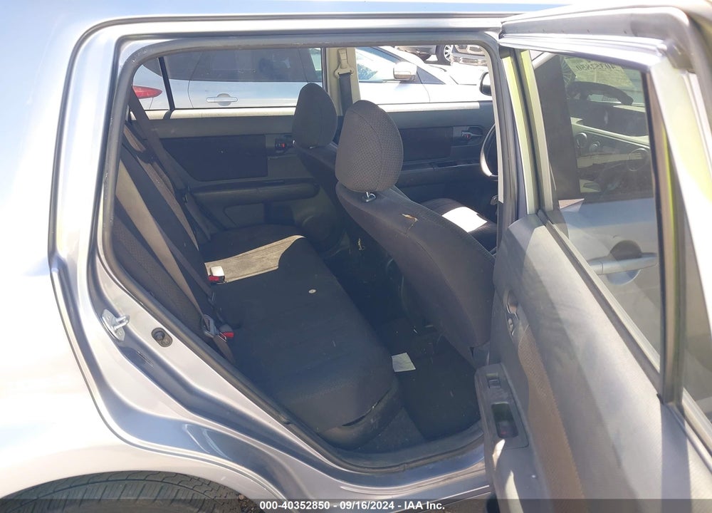 2010 SCION XB VIN: JTLZE4FE7A1118050