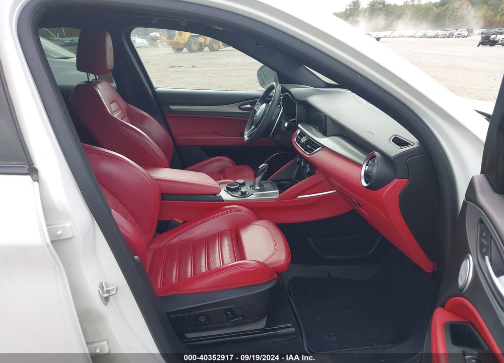 2019 ALFA ROMEO STELVIO TI SPORT AWD VIN: ZASPAKBN6K7C53664