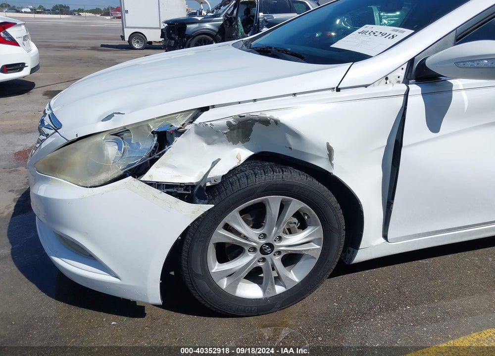 2013 HYUNDAI SONATA LIMITED VIN: 5NPEC4AC1DH641809