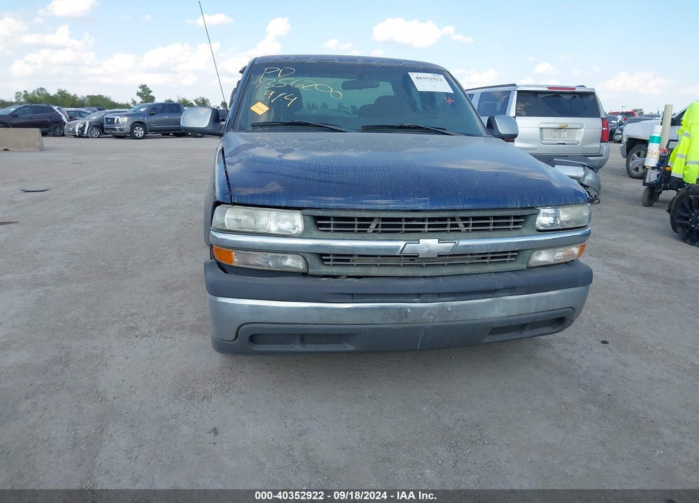2002 CHEVROLET SILVERADO 1500 LS VIN: 2GCEC19TX21118550