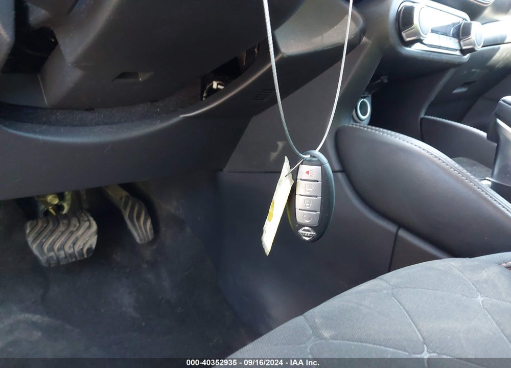 2018 NISSAN KICKS SR VIN: 3N1CP5CU1JL543109