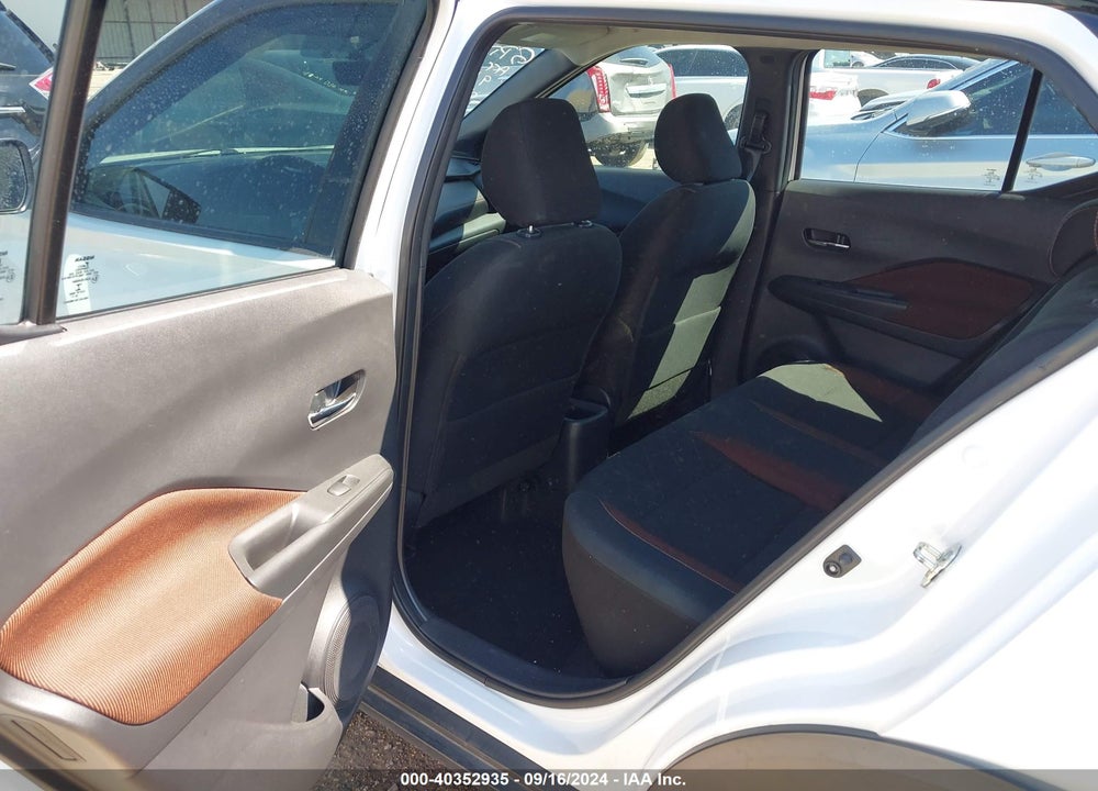 2018 NISSAN KICKS SR VIN: 3N1CP5CU1JL543109