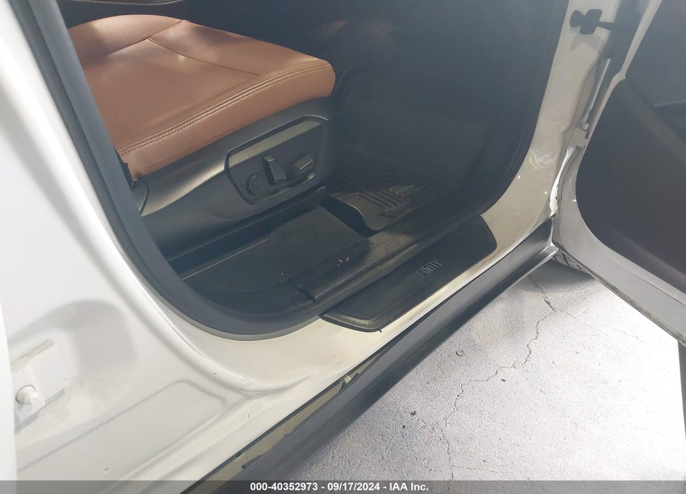 2016 BMW X3 XDRIVE28I VIN: 5UXWX9C53G0D66483
