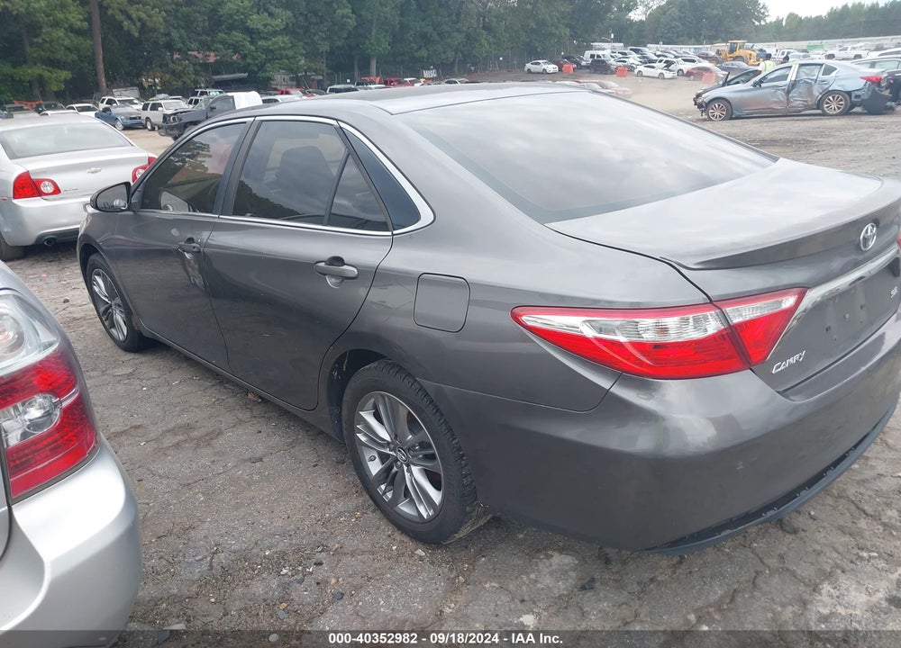 2015 TOYOTA CAMRY SE VIN: 4T1BF1FKXFU894673