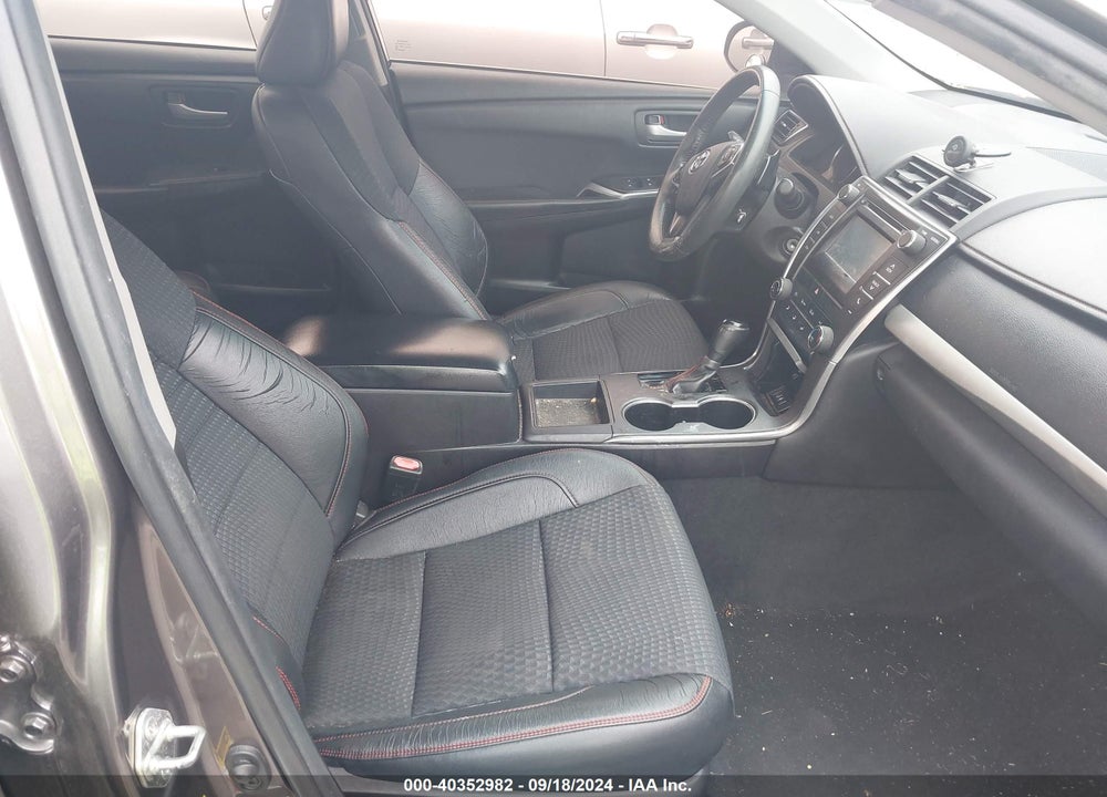 2015 TOYOTA CAMRY SE VIN: 4T1BF1FKXFU894673