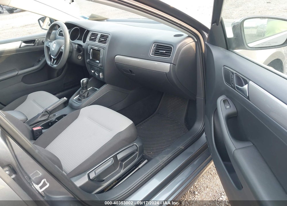 2017 VOLKSWAGEN JETTA 1.4T S VIN: 3VW2B7AJ9HM331524