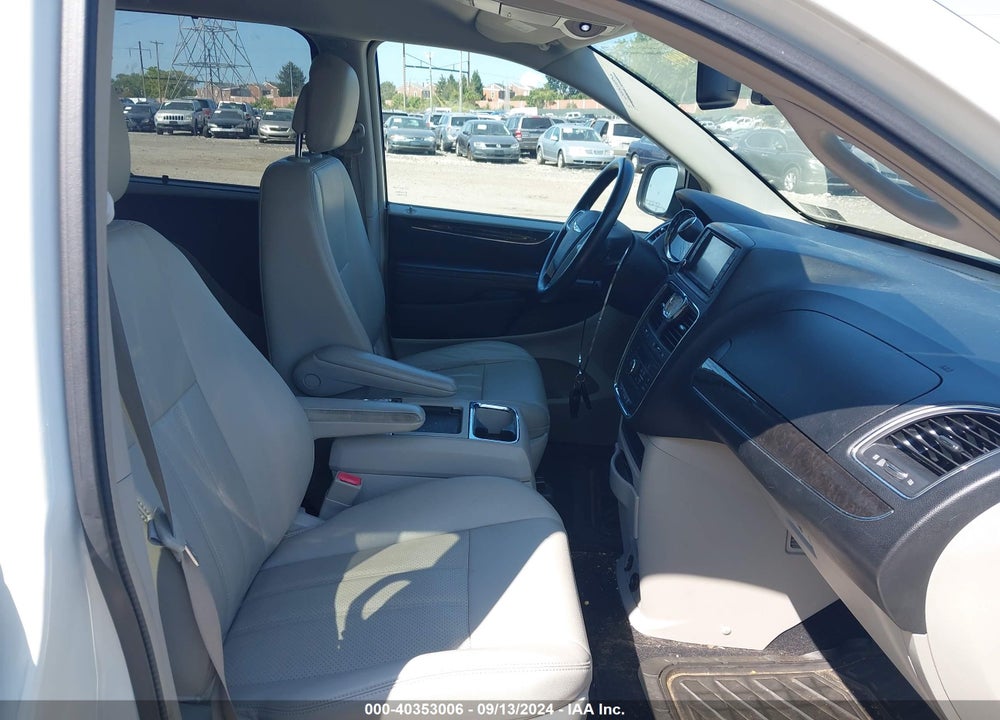 2013 CHRYSLER TOWN & COUNTRY TOURING-L VIN: 2C4RC1CG0DR559444