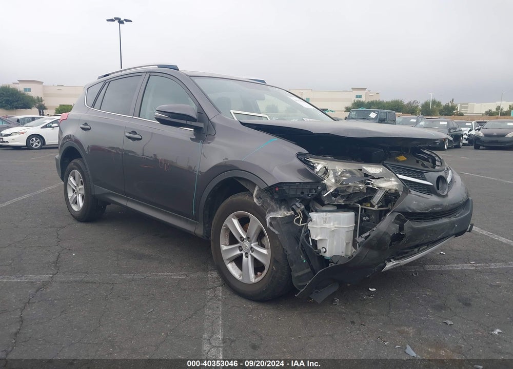 2014 TOYOTA RAV4 XLE VIN: JTMWFREV0EJ007517