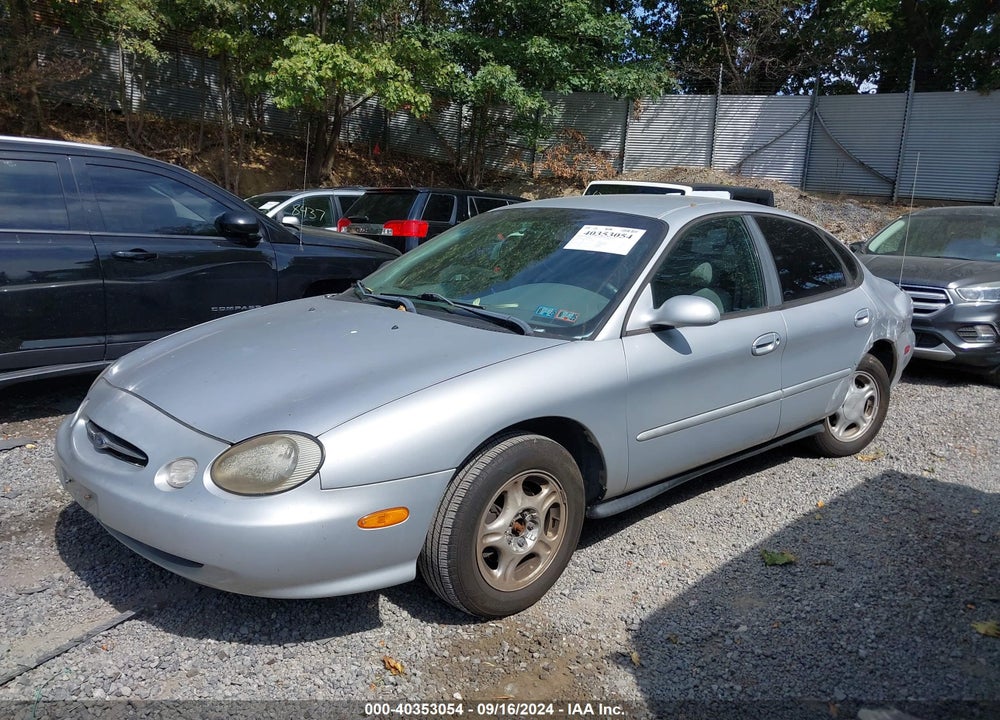 1998 FORD TAURUS LX/SE VIN: 1FAFP52U5WA125569