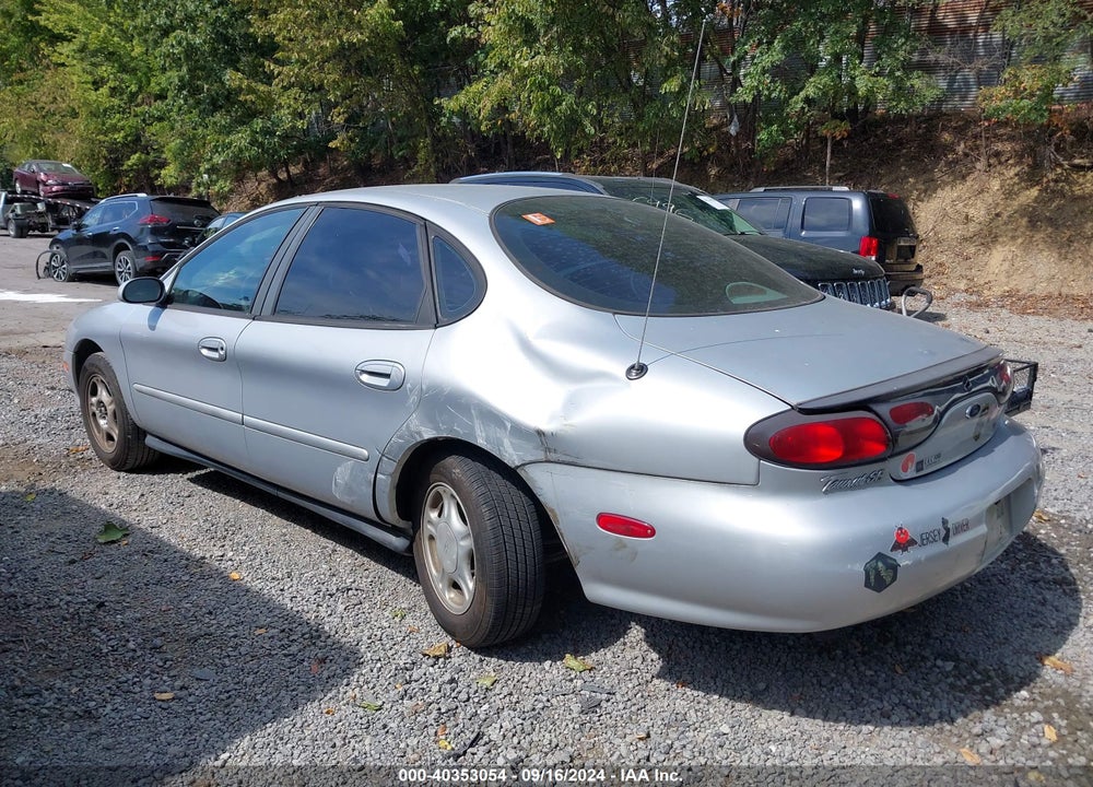 1998 FORD TAURUS LX/SE VIN: 1FAFP52U5WA125569
