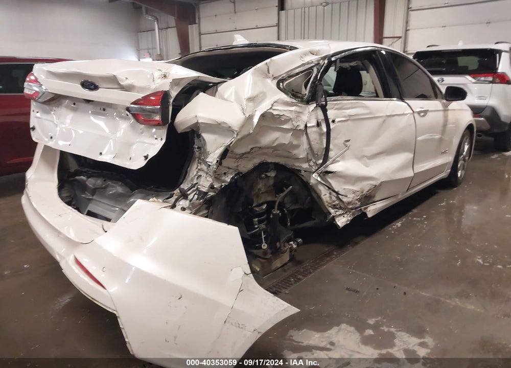 2019 FORD FUSION HYBRID TITANIUM VIN: 3FA6P0RU1KR103271