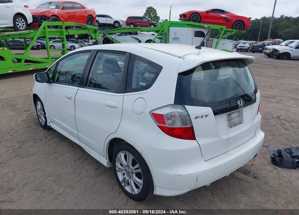 2009 HONDA FIT SPORT VIN: JHMGE886X9S022336