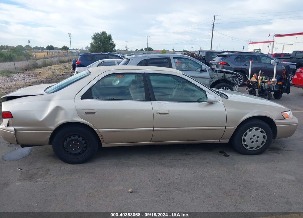 1998 TOYOTA CAMRY LE VIN: JT2BG22K8W0105224