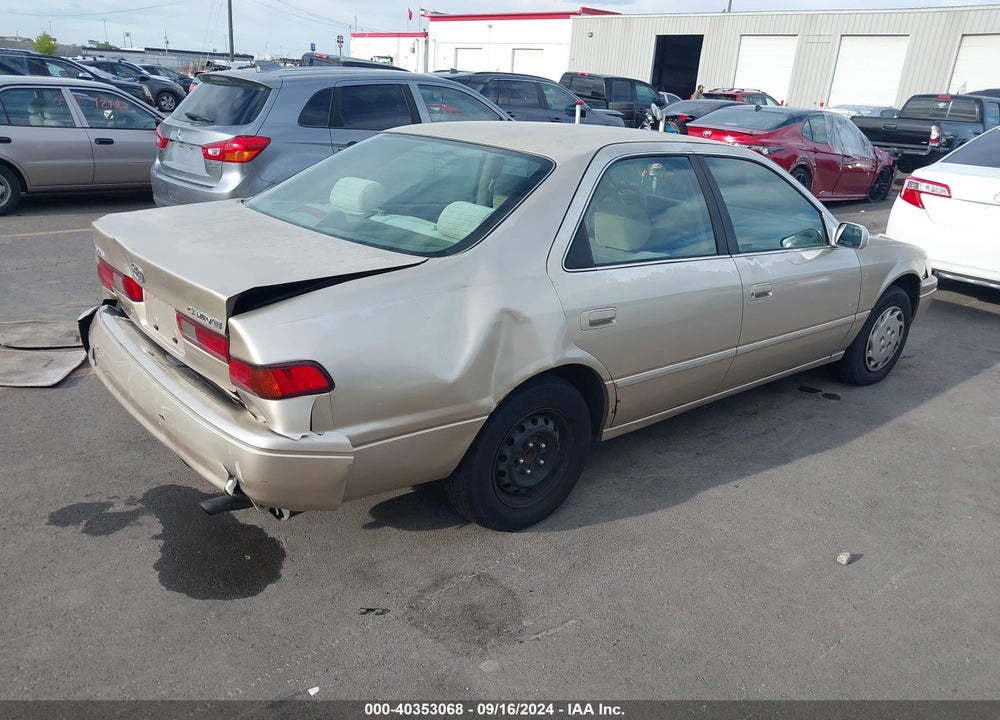 1998 TOYOTA CAMRY LE VIN: JT2BG22K8W0105224